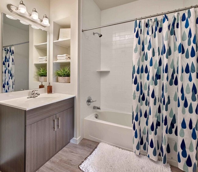 Interior Photo - Southgate Middletown