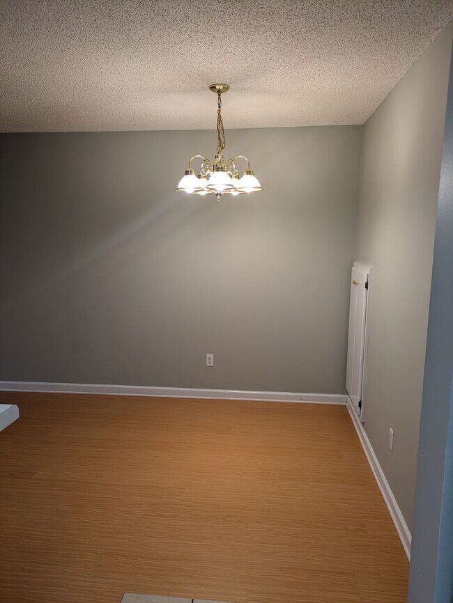 Foto del edificio - 178 Woodmere Dr