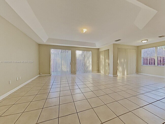 Foto del edificio - 3821 SW 154th Ct