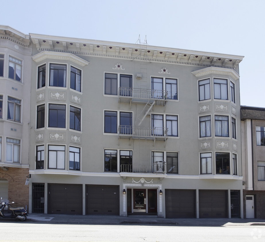 Building Photo - 1235 Bay St