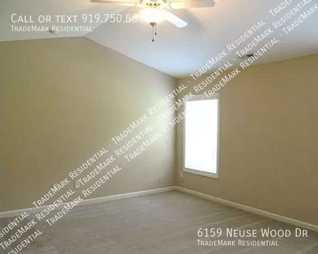 Foto del edificio - 6159 Neuse Wood Dr