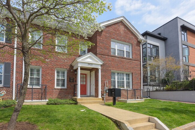 Foto del edificio - 3921 Fulton St NW