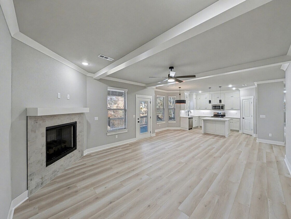 Foto principal - Tucked Into A Prime Spot In Bella Vista Wi...