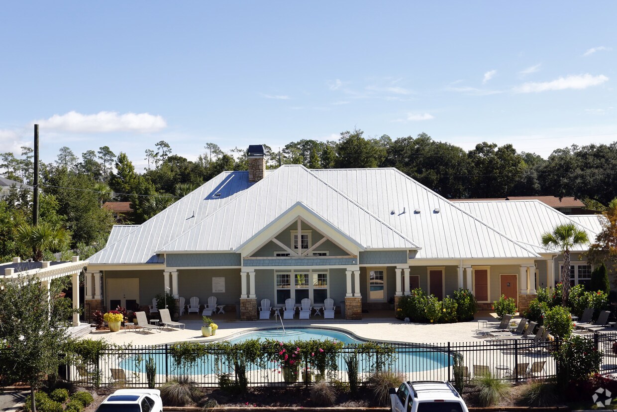 The Crossings at Nine Mile Rentals Pensacola, FL