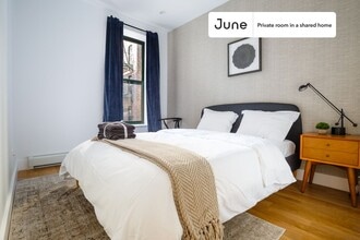 Building Photo - Room in Shared 4 bed/1.5 bath home