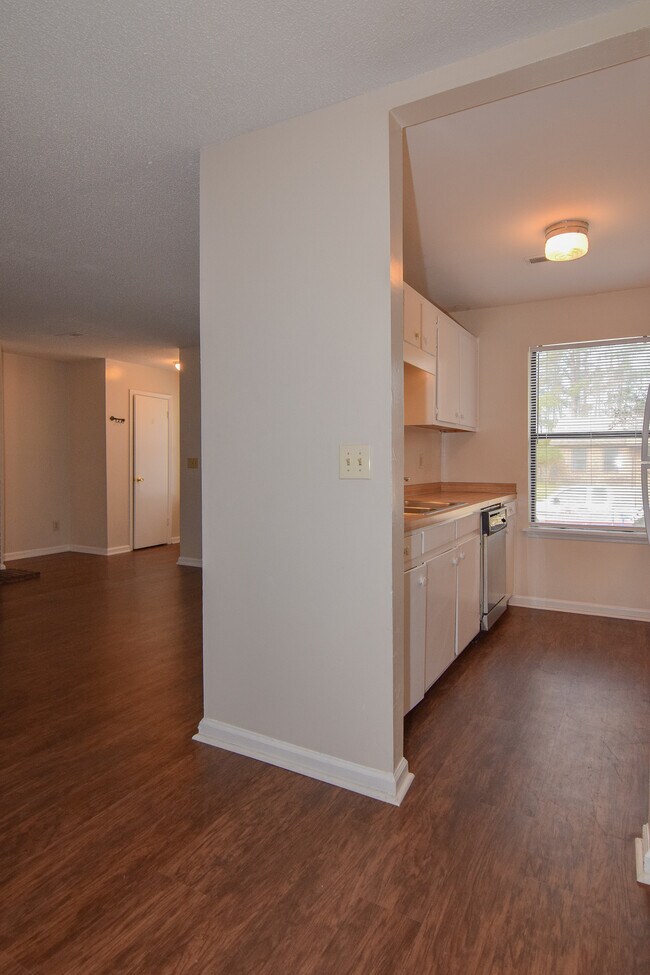 Foto del edificio - 174 Dorchester Manor Blvd