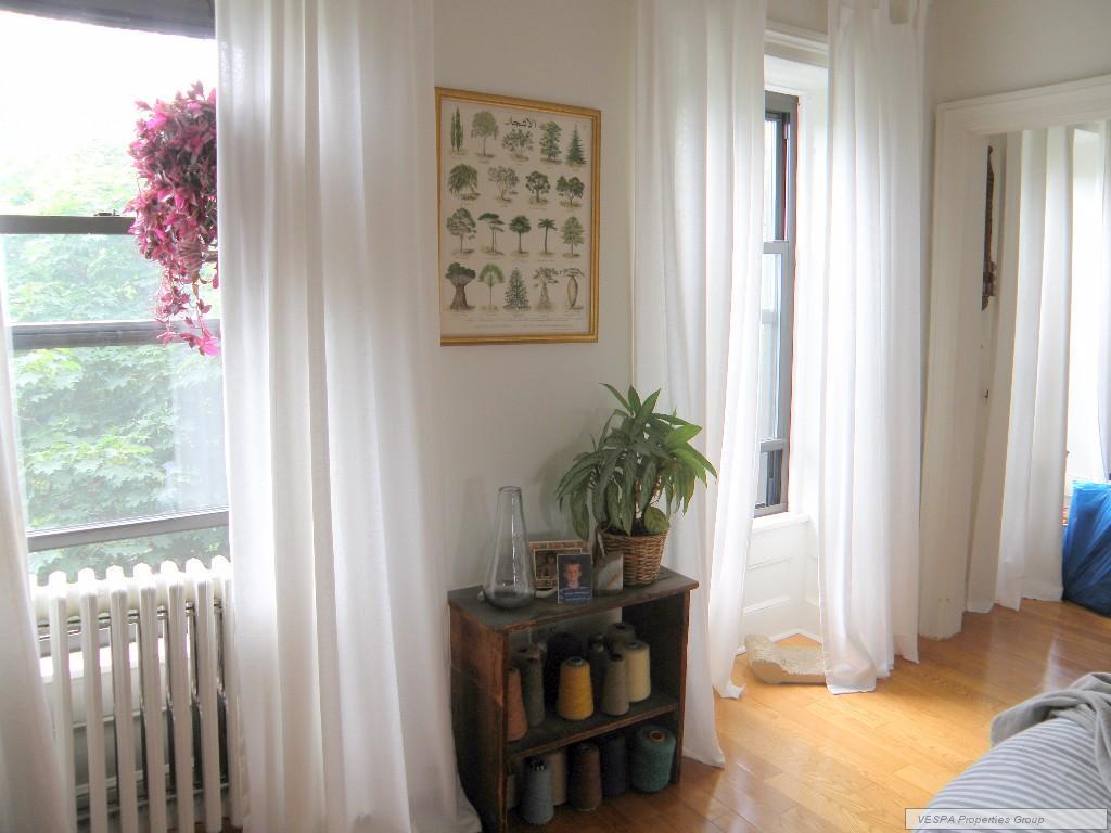 Primary Photo - 37 2nd St
