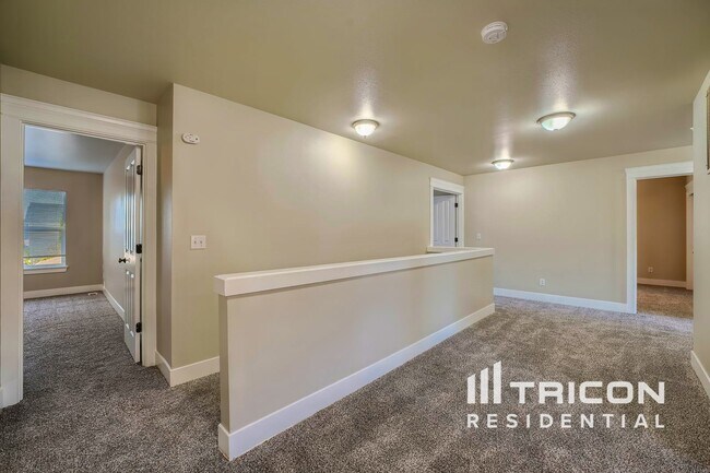 Foto del edificio - 4621 204th St Ct E