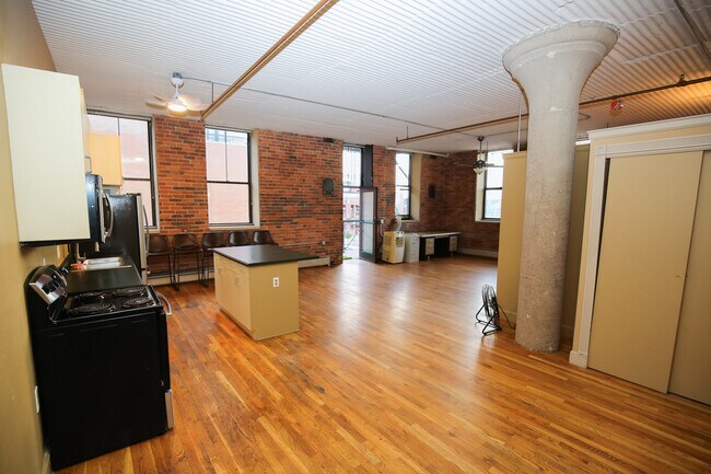 Foto del edificio - 2261 Blake St