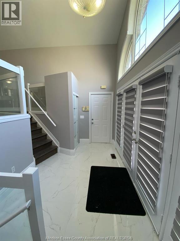 Building Photo - 4255 Zurich Ave