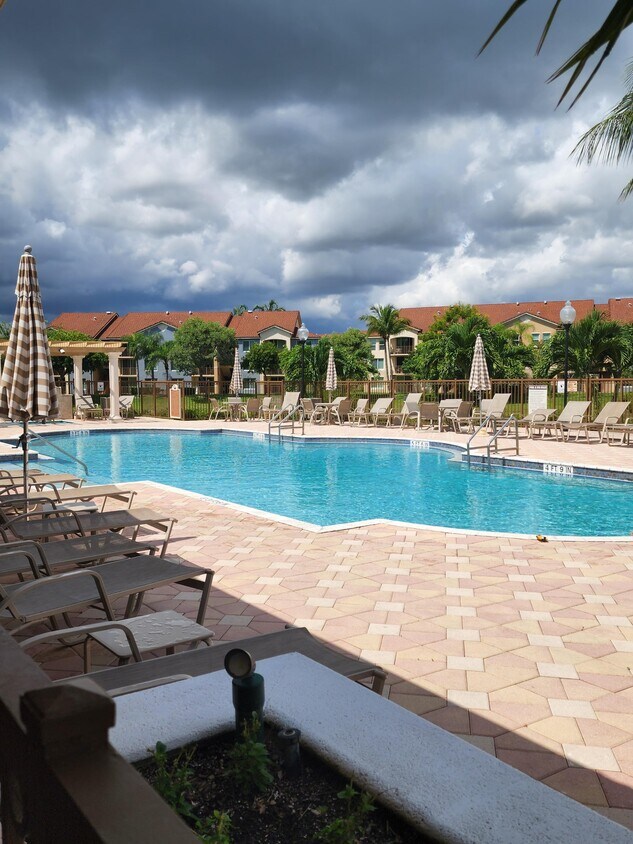 1010 Villa Cir Unit 1010, Boynton Beach, FL 33435 Condo for Rent in