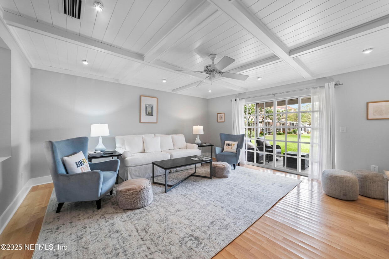 Foto principal - 5201 Atlantic Blvd