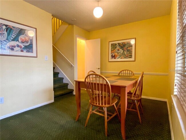 Foto del edificio - 4113 Enchanted Oaks Cir
