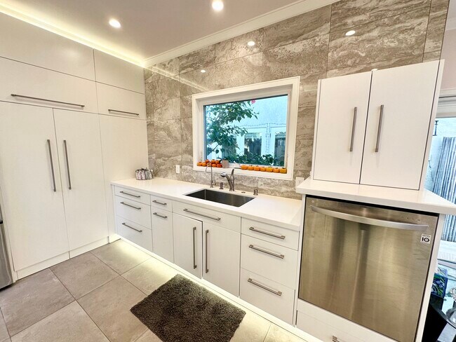 Foto del edificio - 2315 24th St