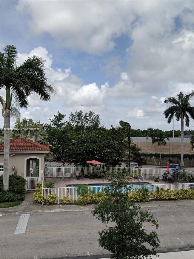 Foto del edificio - 7953 SW 120th Ave