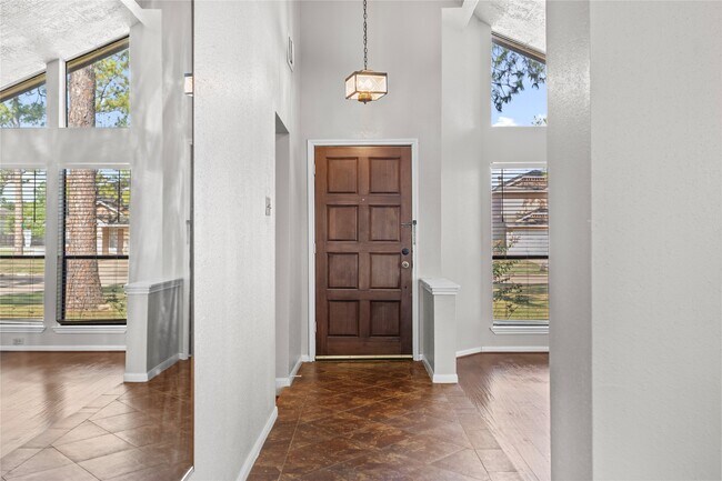 Building Photo - 8118 Vista Del Sol Dr