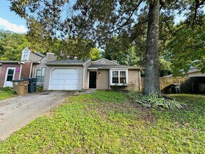 Building Photo - 7650 Chatham Cir NW