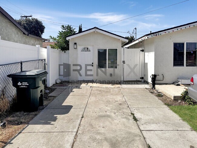 Foto del edificio - 933-932 Kingsley Ave