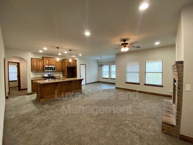 Foto del edificio - 412 Josephine Ct