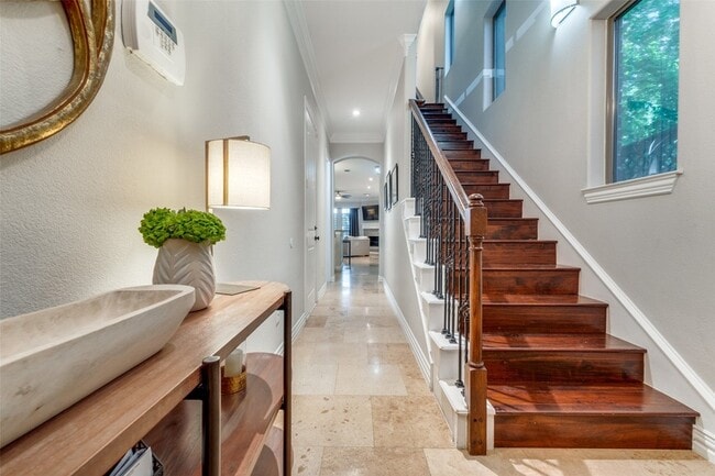Foto del edificio - 2608 N Garrett Ave
