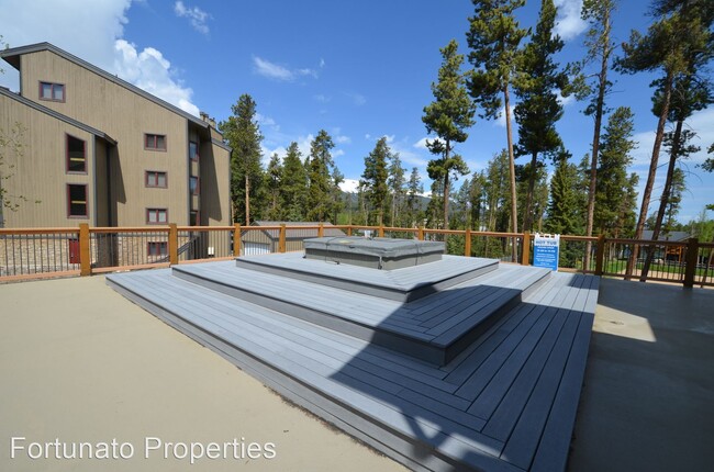 Building Photo - 2 br, 2 bath House - 111 Powder Ridge Cond...