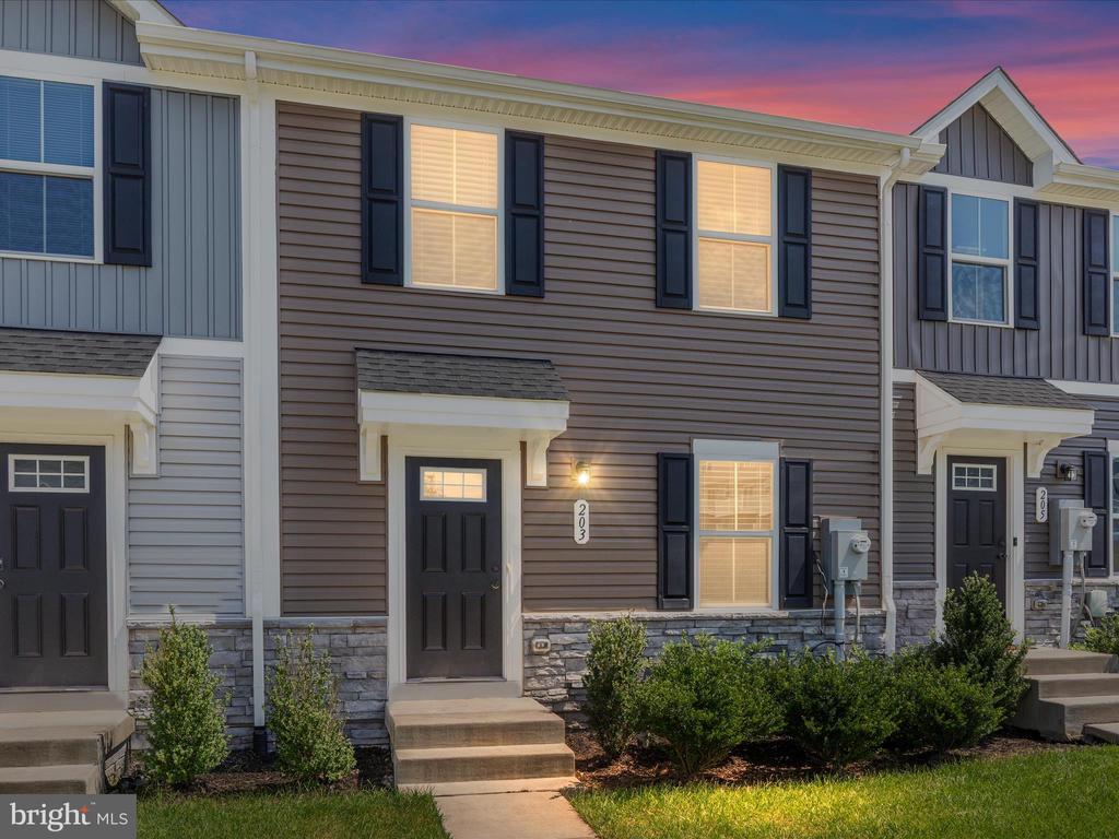 Foto principal - 203 Williams St