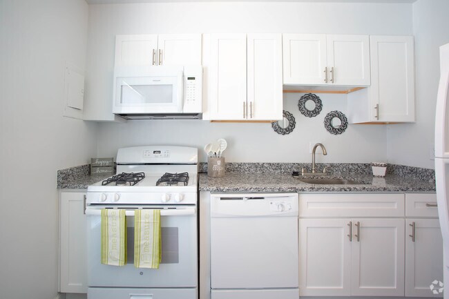 2HAB, 1.5BA - 944 ft² - Cocina - Newport Crossing Townhomes
