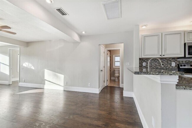 Foto del edificio - 937 26th St N