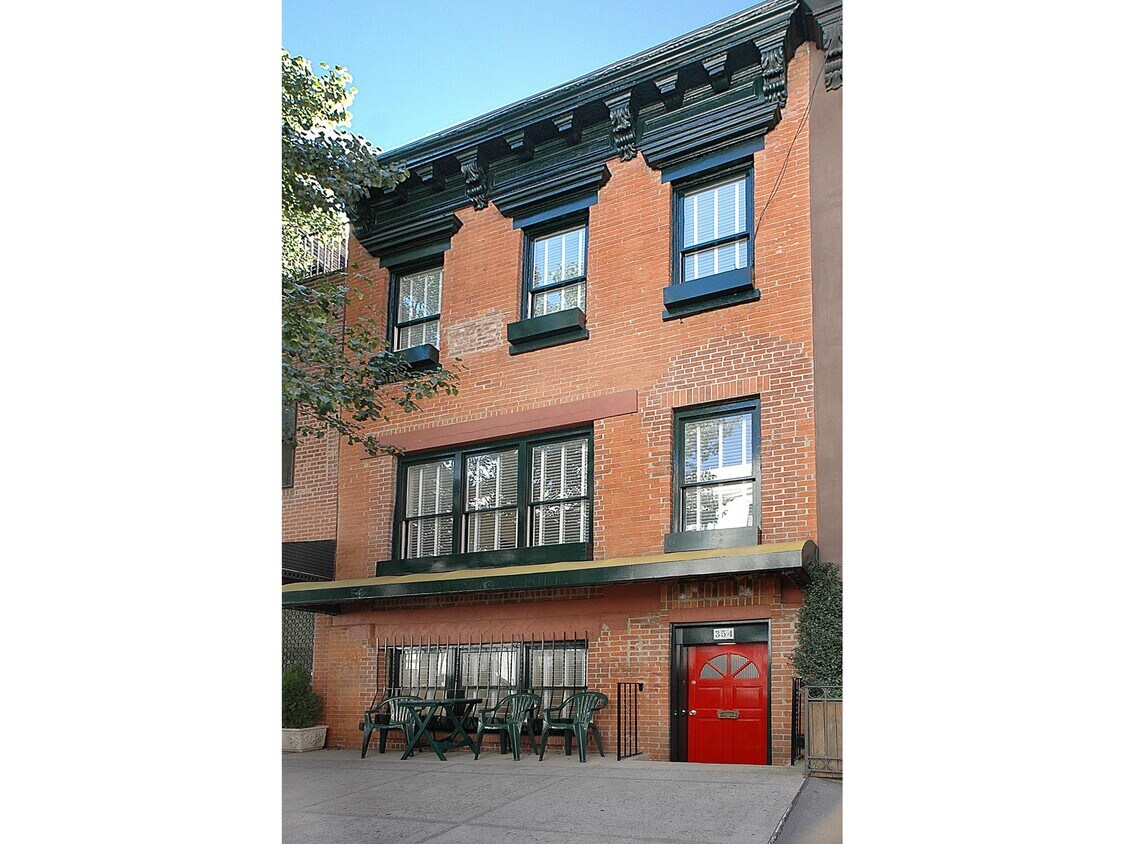 354 E 74th St, New York, NY 10021 House Rental in New York, NY