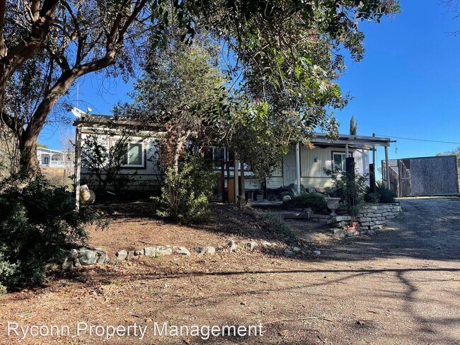 Building Photo - 3 br, 2 bath House - 39275 Liefer Rd # B