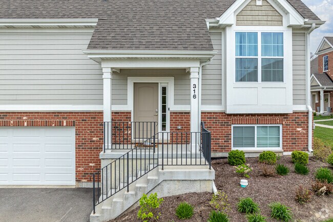 Entrance Image - Timber Ridge Estates Building 8
