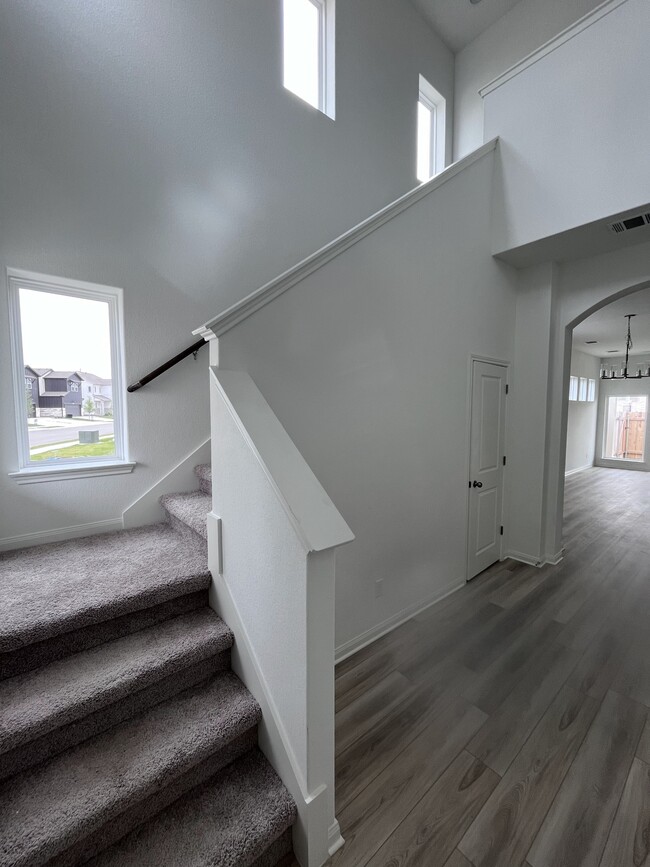 Foto del edificio - 8519 Sommery Ln