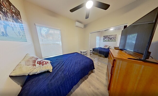 Foto del edificio - 5162-5166 Ewing St.