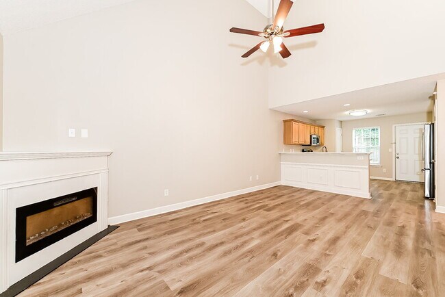 Foto del edificio - 132 Lossie Ln