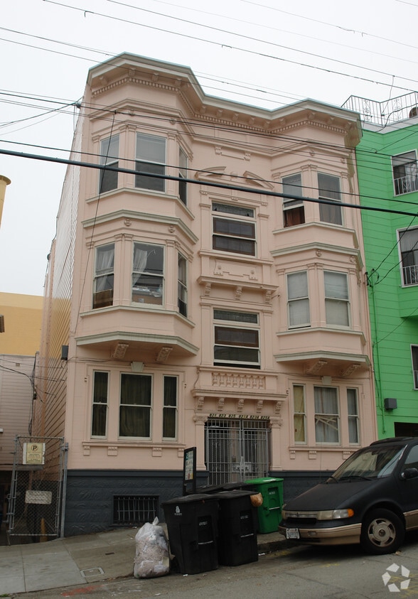 Building Photo - 821-825 Vallejo St
