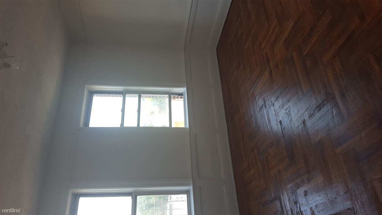 Foto principal - 3064 34th St