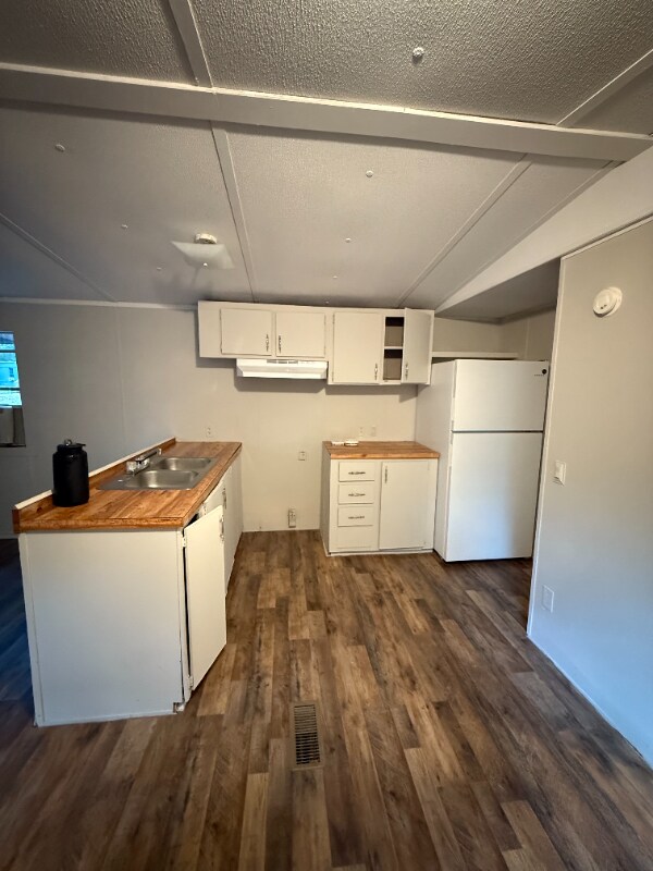 Foto del edificio - 0 Acorn Village Ln