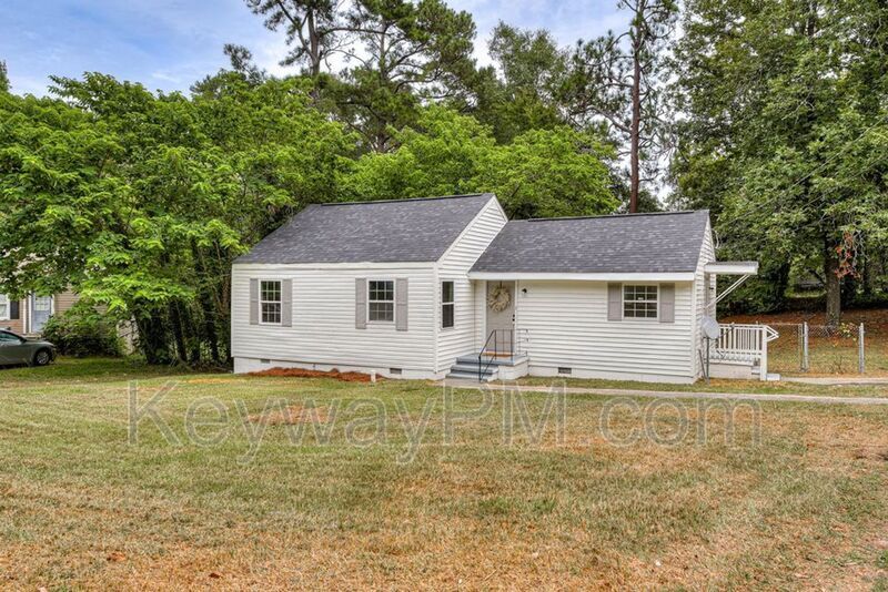 Primary Photo - 2920 Shelby Dr