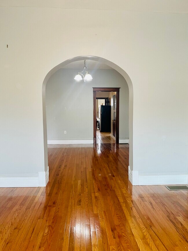 Foto del edificio - 3532 N Elston Ave