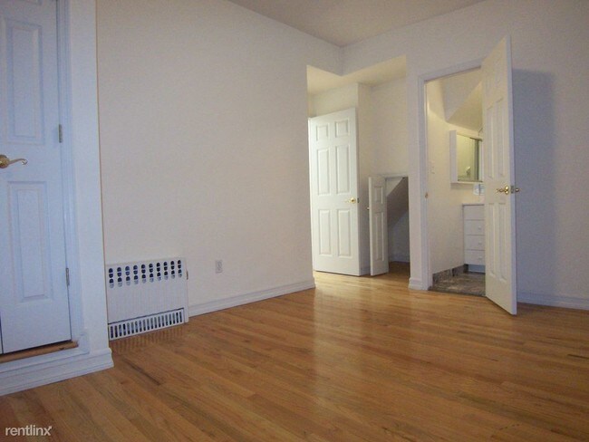 Foto del edificio - 2 br, 2 bath Apartment - 321 W 82nd St