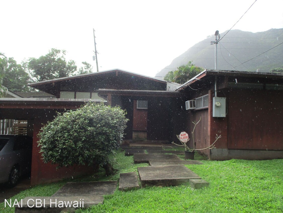 Foto principal - 4 br, 2 bath House - 3650 Waaloa Place