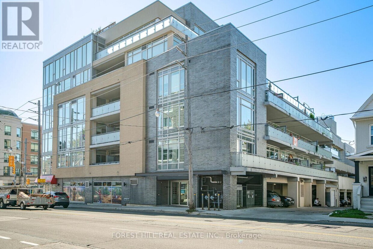 Primary Photo - 200-200 Woodbine Ave