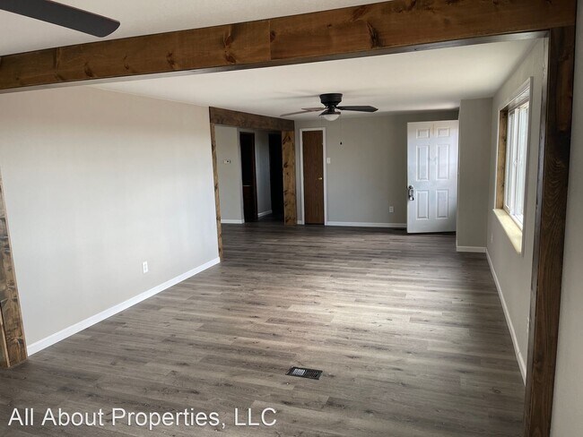 Building Photo - 4 br, 2 bath House - 19188 Weld County Roa...