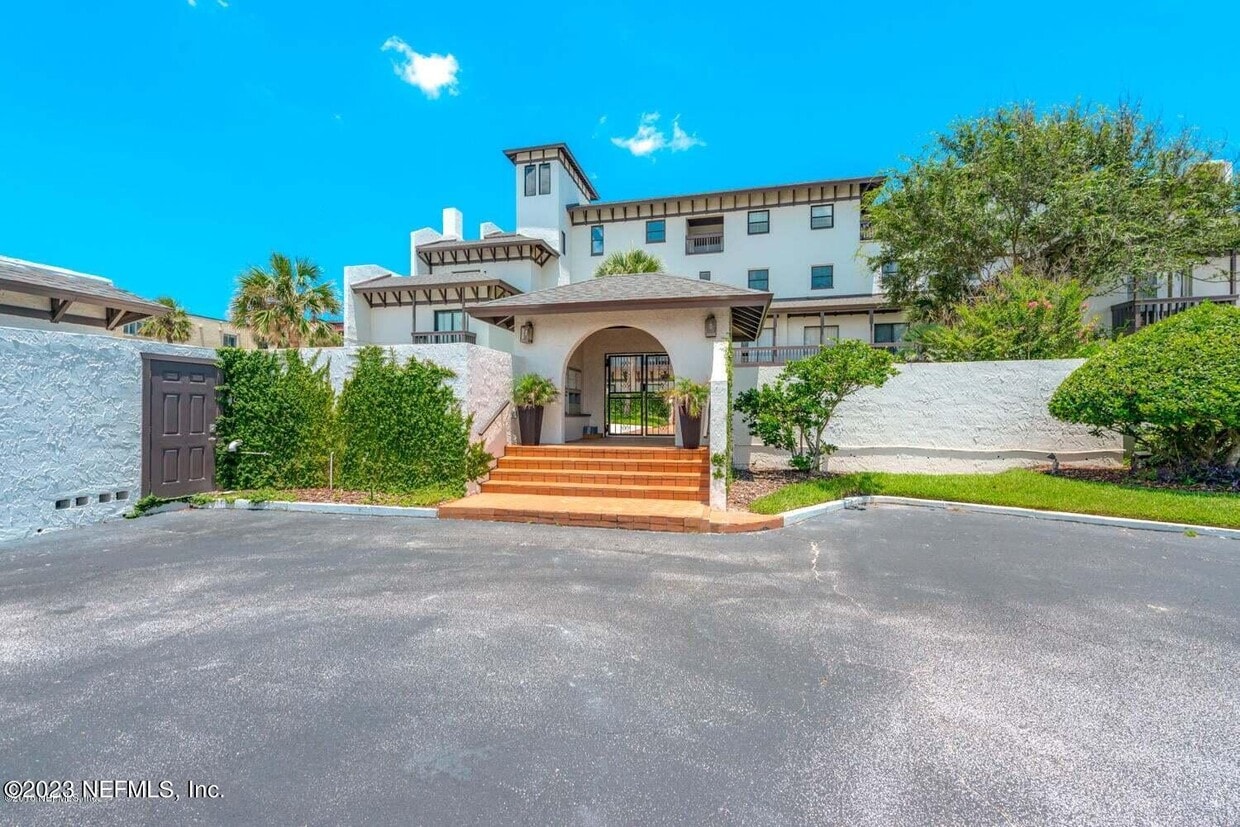 2415 Costa Verde Blvd, Jacksonville Beach, FL 32250 House Rental in