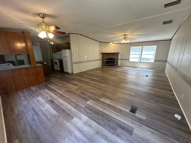 Foto del edificio - 16521 Timberwood
