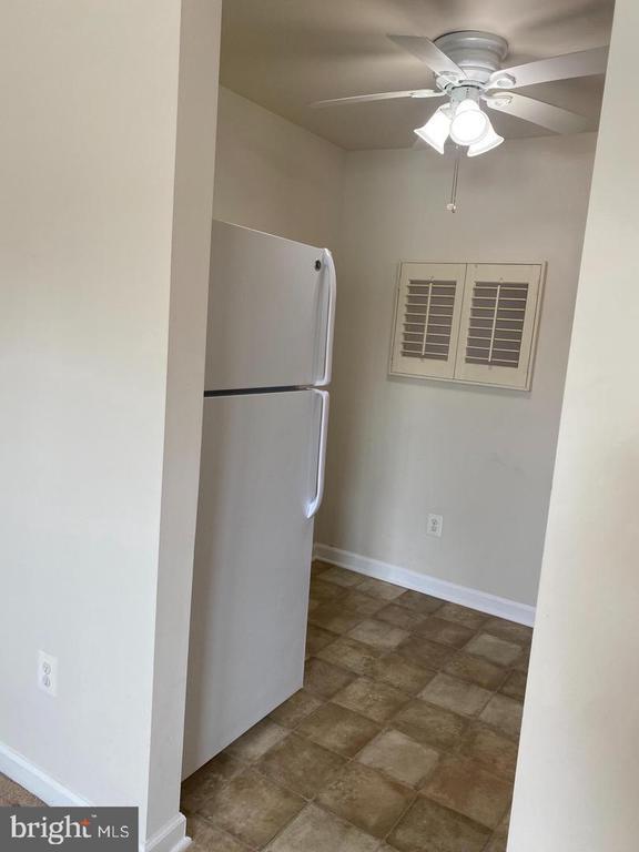 Building Photo - 300 E Furman Dr