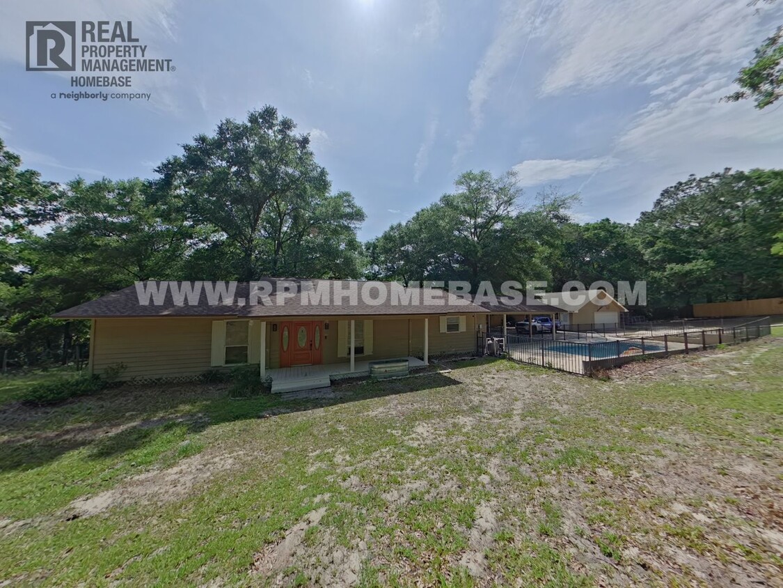 Primary Photo - Spacious Private Retreat on 2.34 Acres wit...