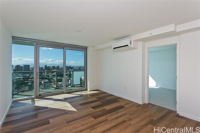 Foto principal - 1515 Liona St