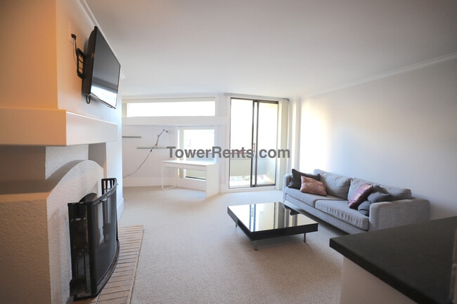 Building Photo - 1818 Broadway