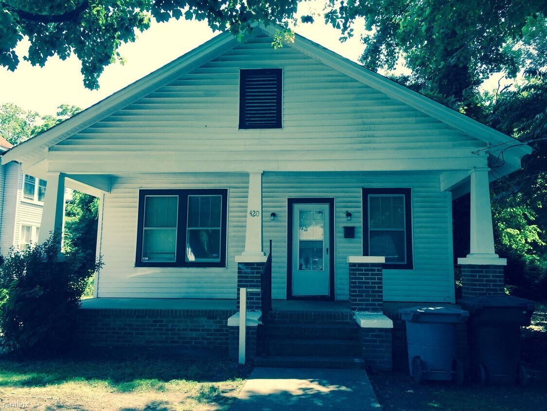 2 br, 1 bath House 420 Homestead Ave House Rental in Hampton, VA